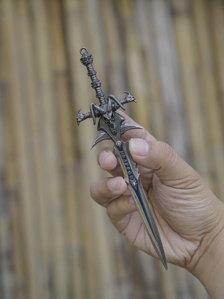 Frostmourne V2 *NEW*