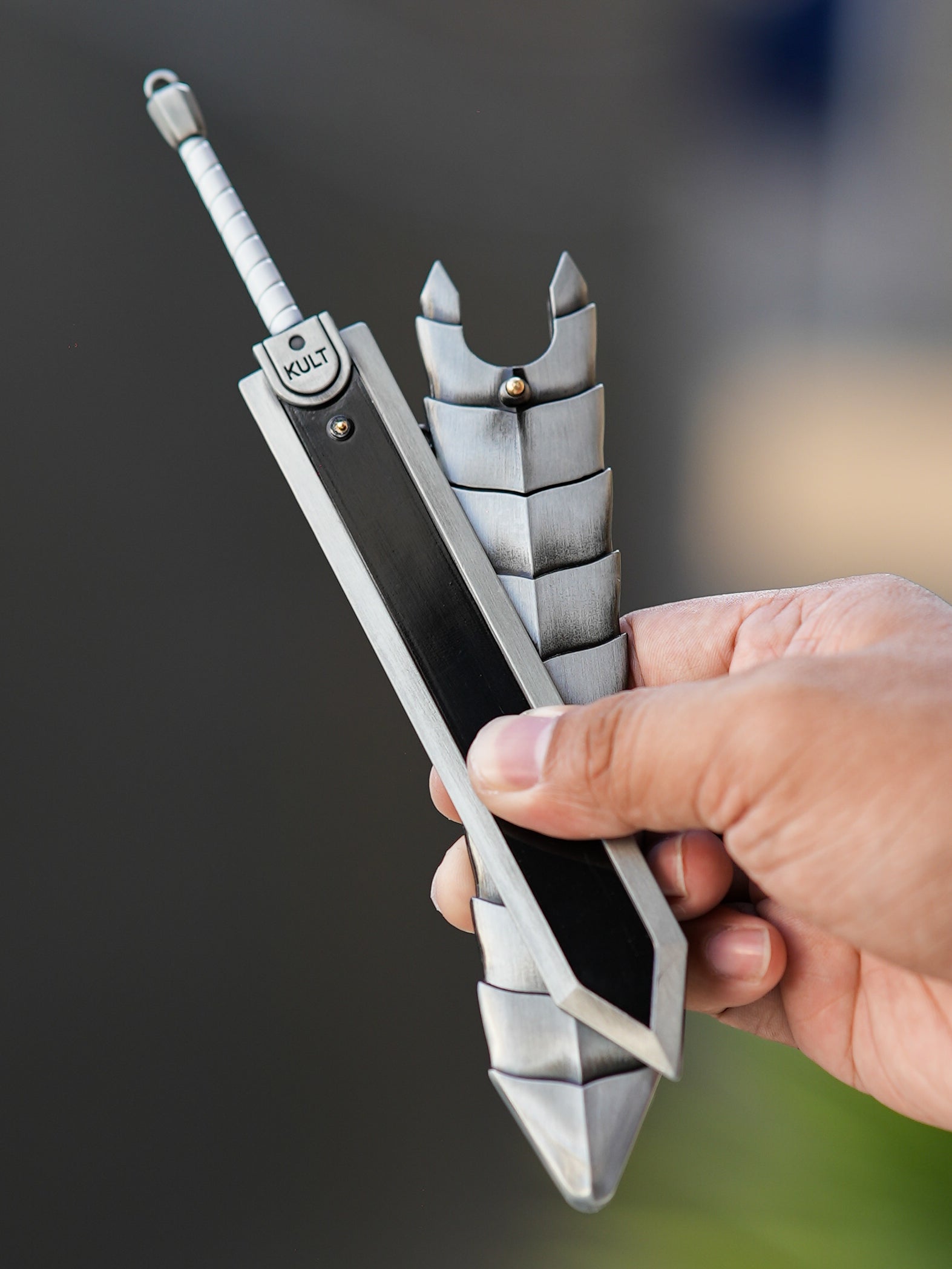 Guts Dragonslayer – Katana Kult