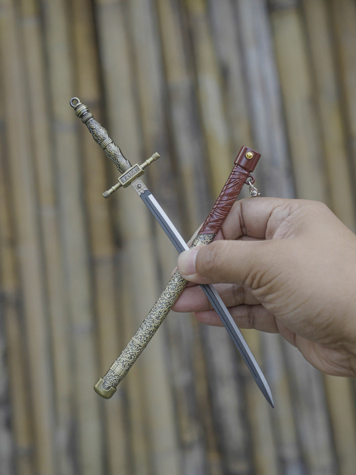 Chikage *NEW*